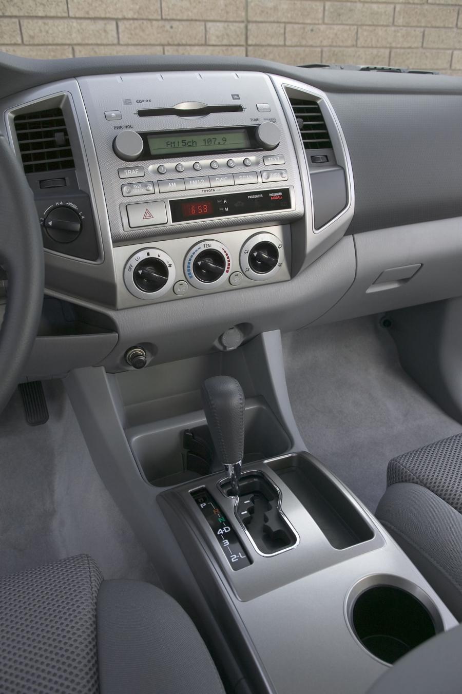  Toyota Tacoma 2006 года  (фото 51 из 84)
